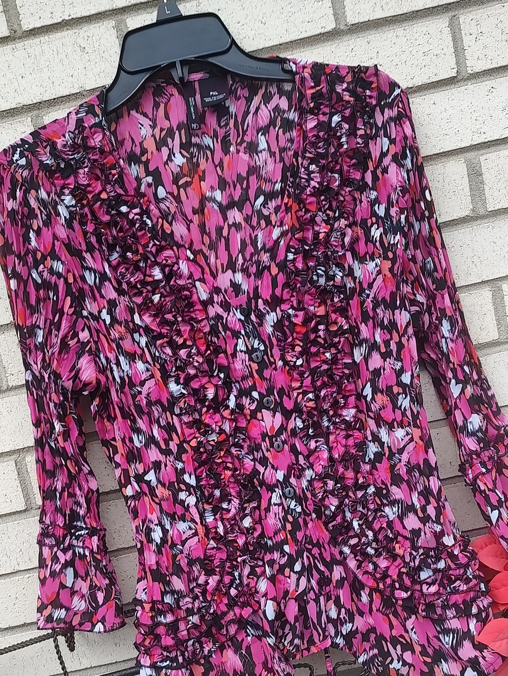 New Directions// Ruffled V-Neck Blouse - Picture 6 of 10